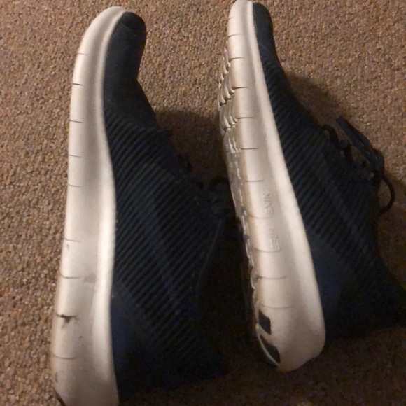 Nike free shoes! - Picture 6 of 8